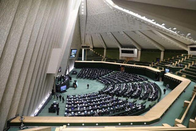 نامه مهم ۱۶۵ نماینده مجلس به سران قوا درباره سیاست های ارزی + متن کامل نامه