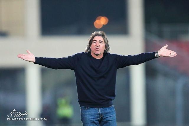 کاش مربیان ایرانی از مرد پرتغالی استقلال یاد بگیرند