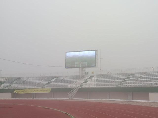 بازی آلومینیوم- ملوان به دلیل مه شدید در اراک لغو شد