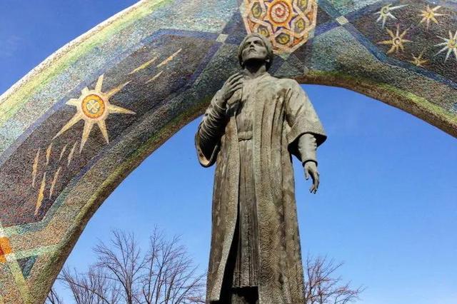 رودکی به‌روایت آندرِی وُلوس