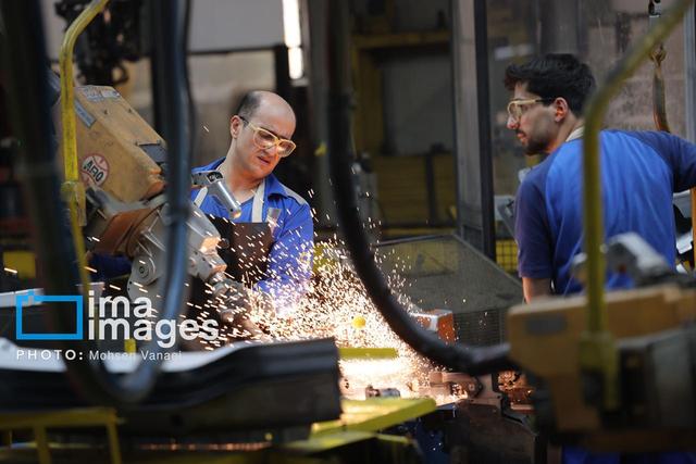 تدوین سند جامع حمایت از تولید و امنیت سرمایه‌گذاری در دستور کار کمیسیون اقتصادی مجلس باشد