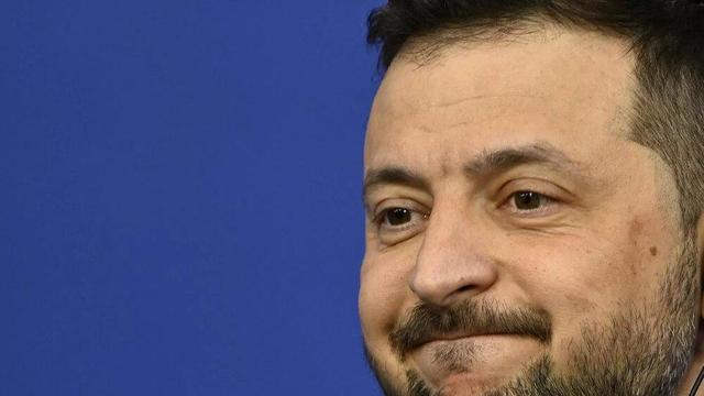 حدود ۴۰ درصد اوکراینی‌ها زلنسکی را فاسد می‌دانند