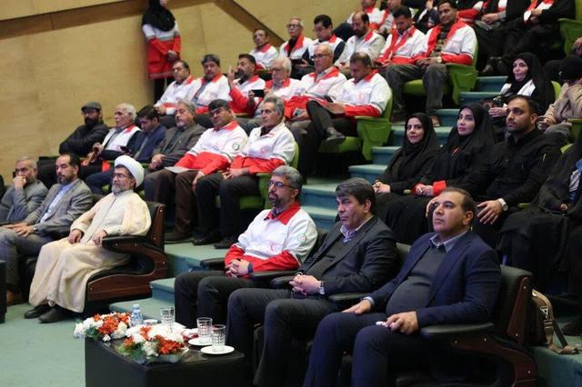 استاندار کرمان: شکوه امروز بم حاصل همبستگی و فداکاری داوطلبان در زلزله است