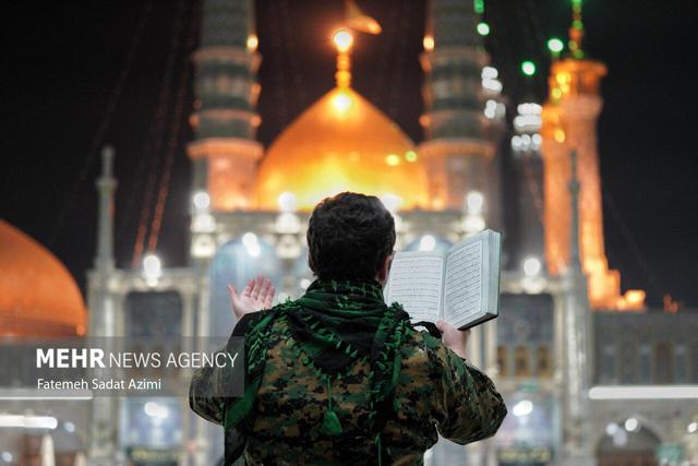 حال و هوای حرم بانوی کرامت در شب لیلة الرغائب