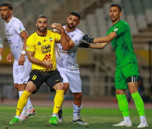 جدال حساس مدعیان در نقش جهان؛ آزمون سخت چادرملو اردکان مقابل سپاهان اصفهان