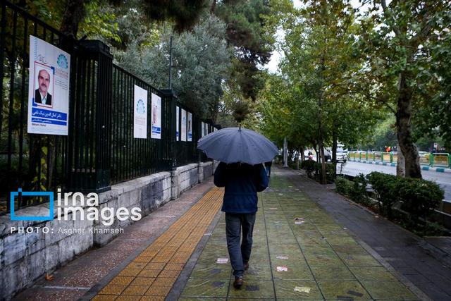 نفوذ سامانه بارشی از یکشنبه/ تهران برفی و بارانی می‌شود