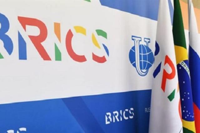 بریکس 50 درصد ذخایر طلای جهان را تصاحب کرد