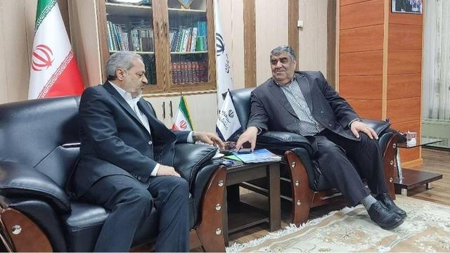دیدار «فتح الله حسینی» با وزیر آموزش و پرورش/کمک ۲۵میلیاردی وزارت نفت برای کمک‌ به آموزش و پرورش سرپل ذهاب