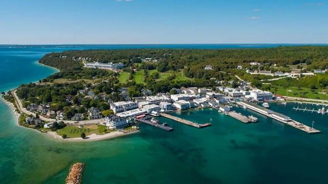 ورود ماشین به این جزیره ممنوع است