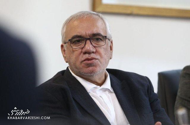 جام‌هایی به شکل مهندسی‌شده به تیم خاص اهدا شد/ وقتی حق را ناحق می‌کنید، آخرش همین می‌شود