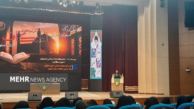 معاون حوزه علمیه اصفهان: ارتباط پس از اعتکاف کلید حفظ اُنس دینی است