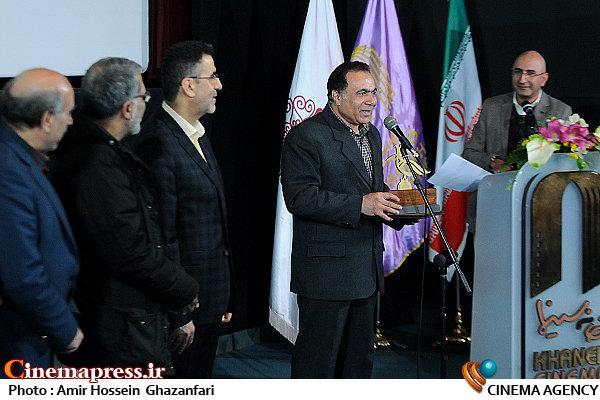 «جایزه پژوهش سال سینمایی» از «محمد شهبا» تقدیر می‌کند