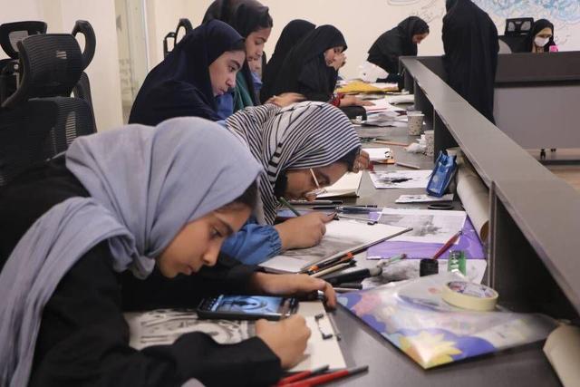 رونمایی بیش از ۲۰۰ آثار هنری نواجوانان در نقش طوفان همزمان با سالگرد شهادت سردار سلیمانی