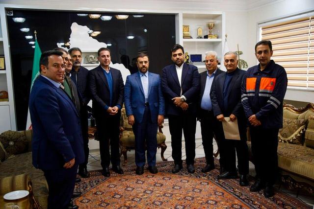 استاندار فارس: باید بسترهای لازم برای استقبال هوشمندانه از فناوری‌های نوظهور فراهم شود