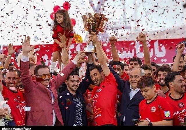 بازی‌های خطرناک و نخ‌نما شده مالک تراکتور/ کوبیدن زنوزی بر طبل تفرقه