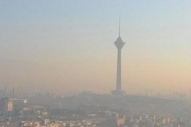 نفس تهران همچنان سنگین است