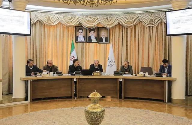 استاندار آذربایجان شرقی: با عزم جمعی از قاچاق در معادن جلوگیری می‌کنیم