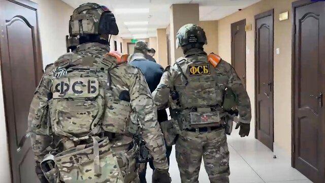 لحظه دستگیری دیپلمات روس به جرم جاسوسی | ببینید