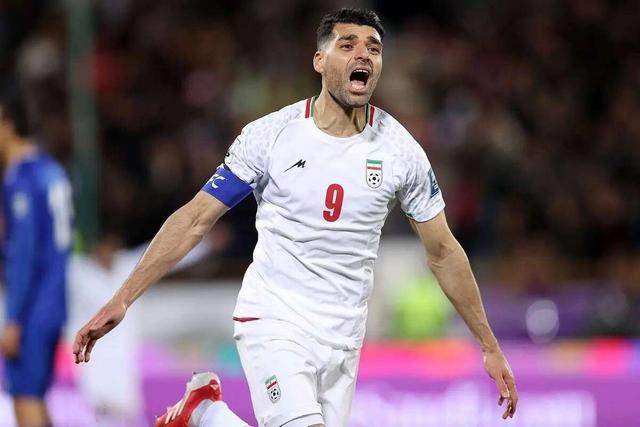 طارمی : از «شاهزاده پارس» تا «رونالدو نازاریو» | دایی ورزشکار مورد علاقه‌ام است