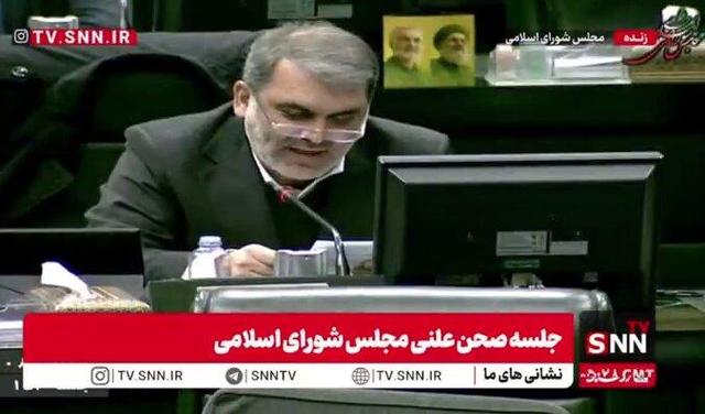 ببینید | انتقاد نماینده مجلس از پزشکیان: تیم اقتصادی شما پذیرفته‌اند که توان کاهش تورم و مهار ارز را ندارند بنابراین فقط ...