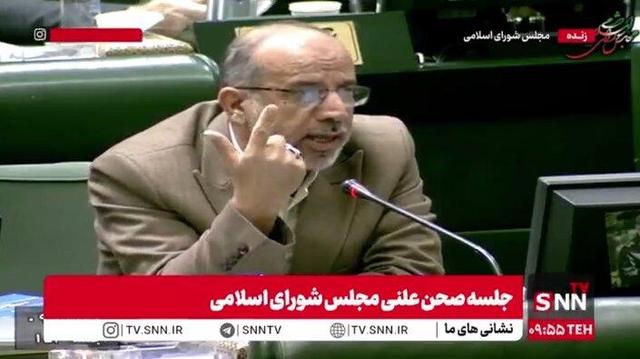 ببینید | میبدی: باید به پزشکیان به خاطر موعظه نمایندگان تذکر داد!