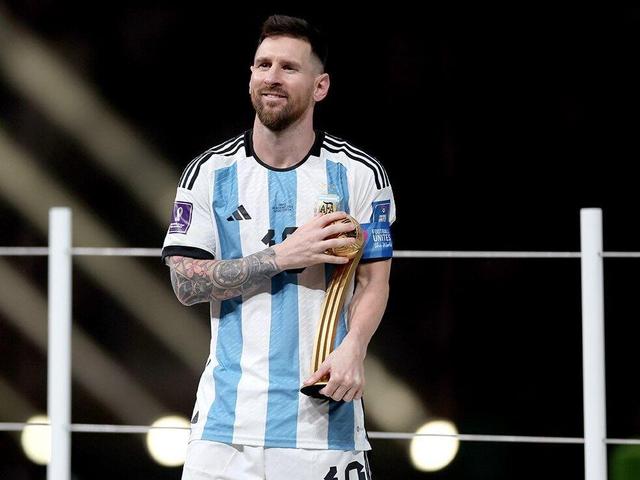 مسی در سال ۲۰۲۵ چقدر درآمد داشت؟