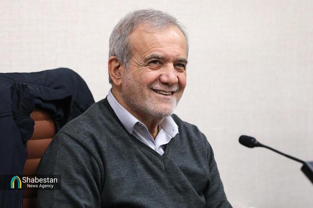 جلسه رییس جمهور با مدیران و پژوهشگران معاونت راهبردی