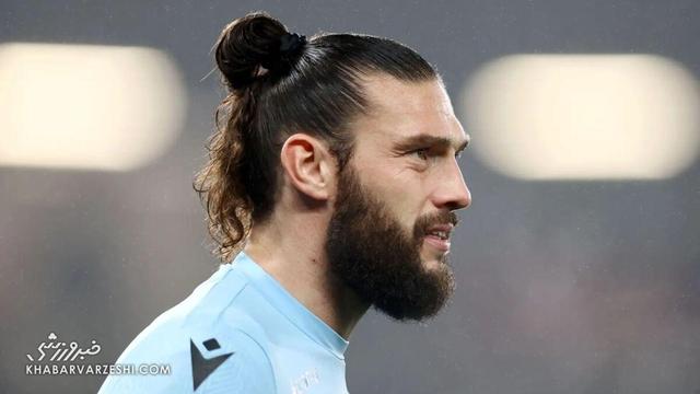 بازداشت ستاره سابق تیم ملی در فرودگاه؛ زندان در انتظار مهاجم جنجالی