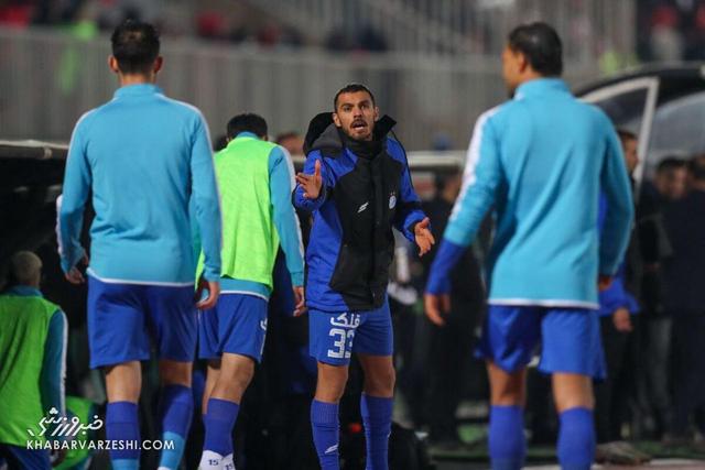 درگیری هواداران بازیکن مغضوب استقلال با طرفداران ریکاردو ساپینتو