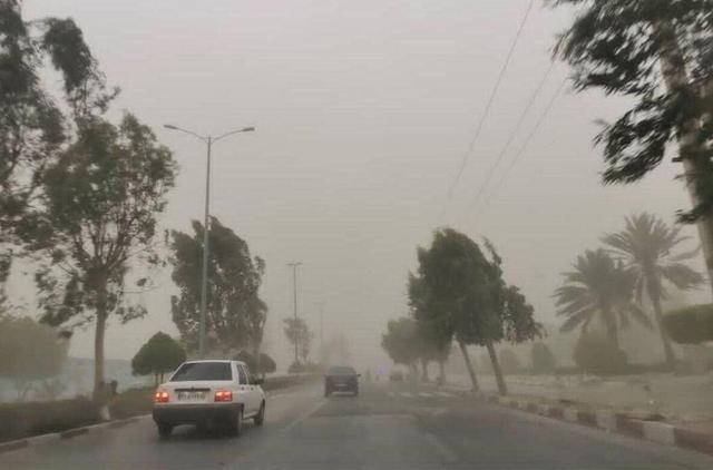 تندباد اردبیل را درنوردید