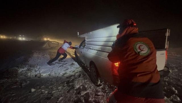 محبوبی: ۱۴۷ مسافر گرفتار در برف در آذربایجان غربی امدادرسانی شدند