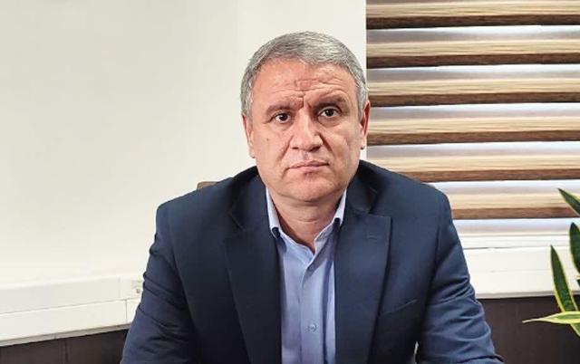 قاسملو: انتقال حساب‌ بانکی صنایع به زنجان باعث رشداقتصادی استان می‌شود