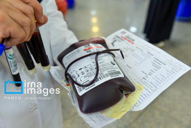 باید میزان ذخایر خونی حدود ۲۰ درصد بالاتر از نیاز حفظ شود/مردم در روزهای سرد خون اهدا کنند