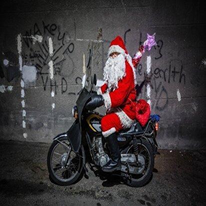 تصاویر: بابانوئل میهمان شبانه میرزا