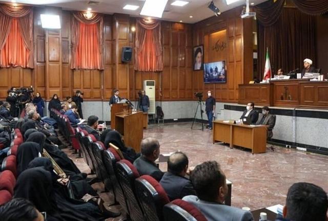 فیلم/ شهادت فردی با سابقه بیش از ۲۵ سال حضور در گروهک منافقین