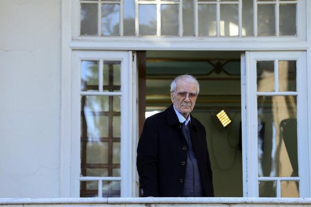 دینانی و روایت یارانش از روحی که در خانه‌ای سکنی نمی‌گزیند / هر روز یک ایمان، هر روز یک کفر / یک بیماری ملی؛ چرا اندیشمندان آثار یکدیگر را نمی خواند