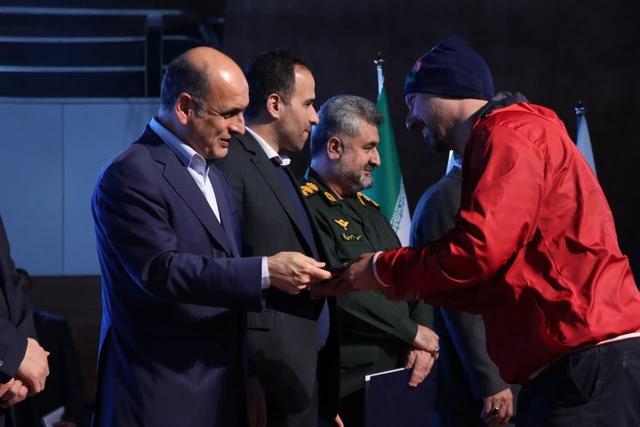 استاندار گیلان :نوسازی ناوگان حمل‌ونقل عمومی، زمینه ساز ارتقای رضایت مردم است