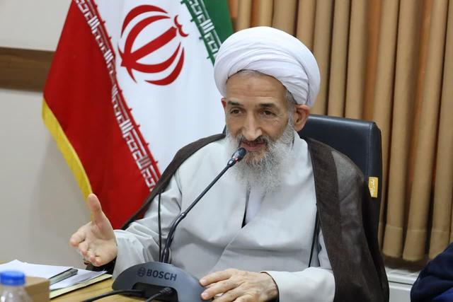 سکوت و بی‌تفاوتی در برابر هجمه‌های فرهنگی دشمن، آسیب‌زاست