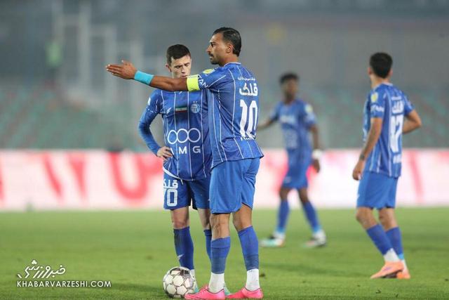 پنجره استقلال بسته است؛ شاید رامین رضاییان جدا نشود