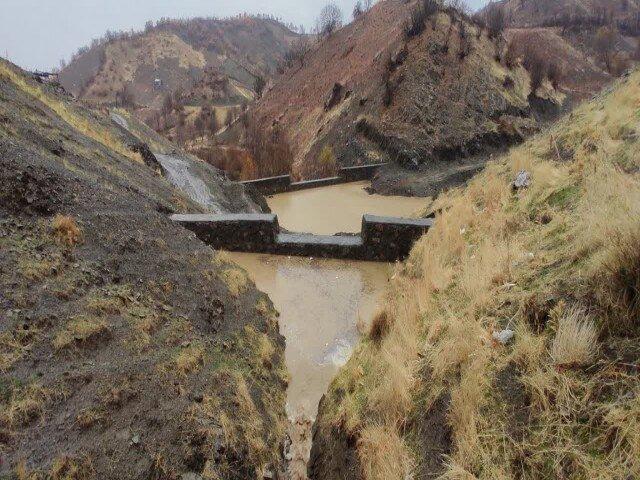 سیلاب های خراسان جنوبی در آبخیزها گرفتار شدند