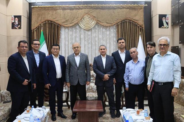 آمادگی هرمزگان برای توسعه همکاریهای اقتصادی با سرمایهگذاران خارجی