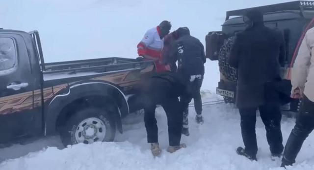 محبوبی: محور مهاباد- بوکان تا سه شنبه مسدود است