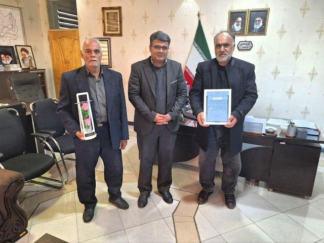 تجلیل خانواده‌های شهدای جنگ ۱۲ روزه از فرماندار کنگاور