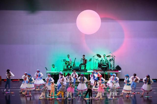 پایان اجرای «موزیکالیته» و آغاز «در همسایگی تزارها»