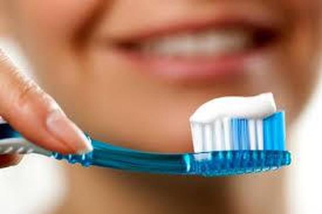 چند روش ساده با مسواک زدن که زوال عقل را بهبود می‌دهد