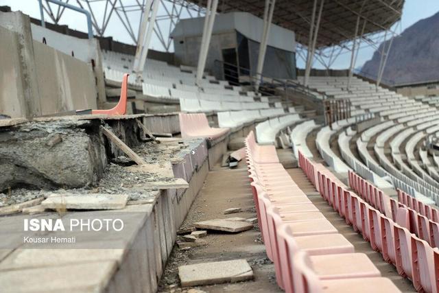 حال ناخوش ورزشگاه ۱۵ خرداد کرمانشاه