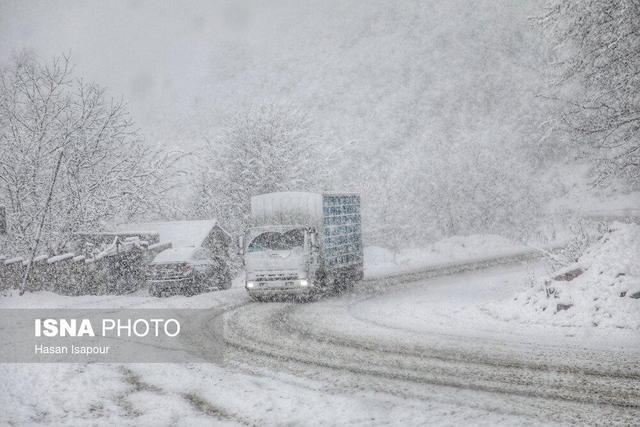 انسداد راه‌های روستایی هشترود در پی کولاک شدید