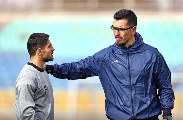 محمد عمری جراحی کرد/ دوری ۶ هفته‌ای هافبک پرسپولیس از میادین