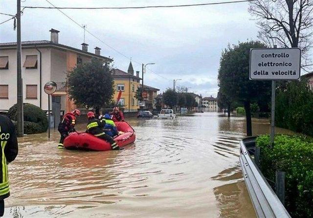 احتمال سیلاب در مازندران شدت گرفت؛ فعالیت‌های گردشگری متوقف شود