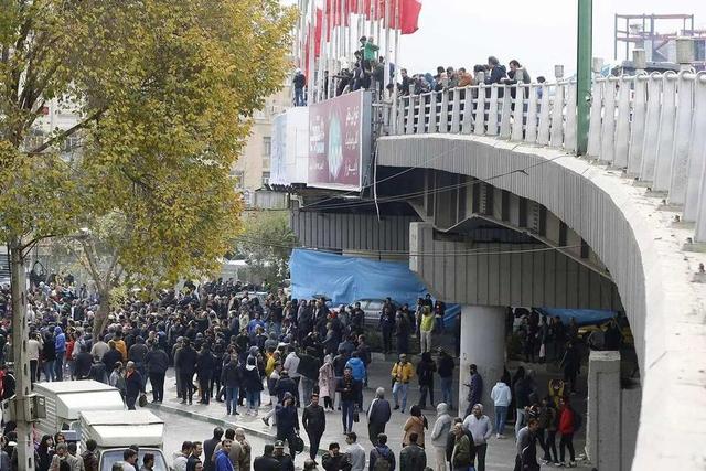 سرنوشت تعیین محل تجمعات در تهران چه شد؟/ سروری: نمیدانم از چمران میپرسم